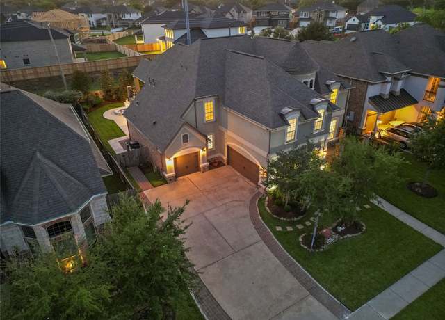 Property at 1038 Bolivar Point Ln, Friendswood, TX 77546, 4 beds, 3.5 baths