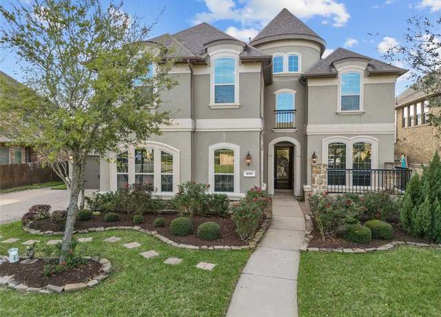 Property at 1038 Bolivar Point Ln, Friendswood, TX 77546, 4 beds, 3.5 baths
