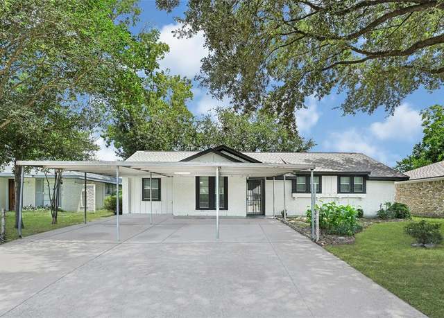 Property at 4521 Sandydale Ln, Houston, TX 77039, 5 beds, 3.5 baths