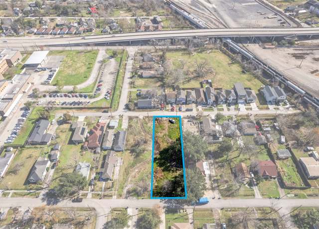 Property at 2314 Abernathy St, Houston, TX 77026