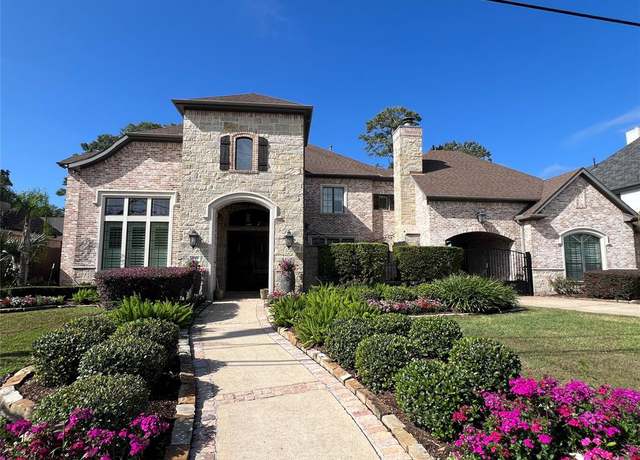Property at 1703 Monarch Oaks St, Houston, TX 77055, 4 beds, 3.5 baths