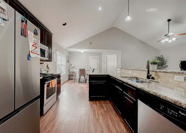 Property at 28519 Oakden Ct, Huffman, TX 77336, 4 beds, 2 baths