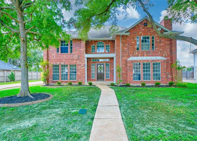 Property at 619 Green Belt Dr, Sugar Land, TX 77498, 4 beds, 3.5 baths