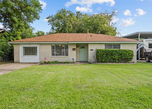 Property at 2124 5th Ave N, Texas City, TX 77590, 3 beds, 1.5 baths