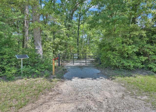 Property at 17135 Peach Creek Dr, Conroe, TX 77303, 2 beds, 2 baths