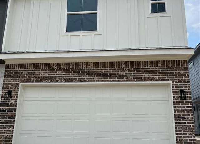 Property at 118 Capetown, Conroe, TX 77356, 3 beds, 2.5 baths