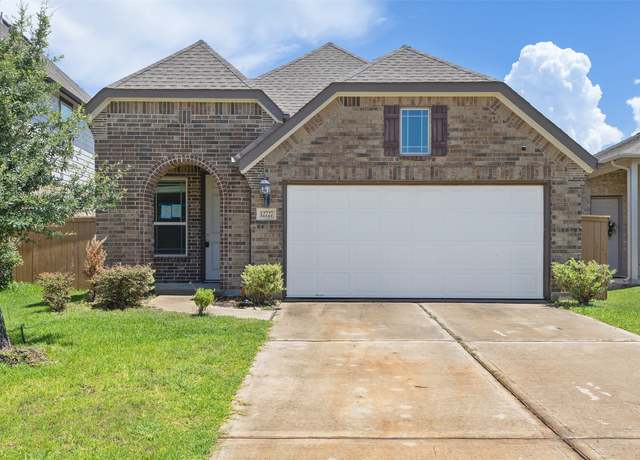 Property at 12727 Gallowhill Dr, Humble, TX 77346, 3 beds, 2 baths