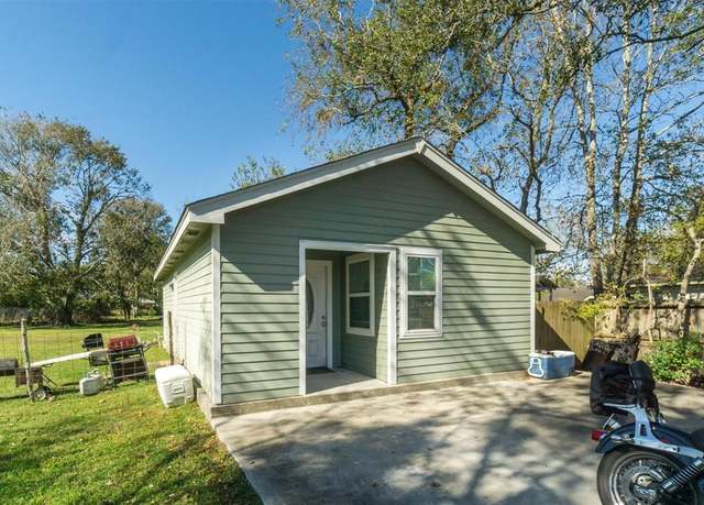 Property at 3824 Tower Rd, Santa Fe, TX 77517, 1 bed, 1 bath
