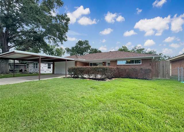 Property at 221 Robin St, Deer Park, TX 77536, 3 beds, 1.5 baths