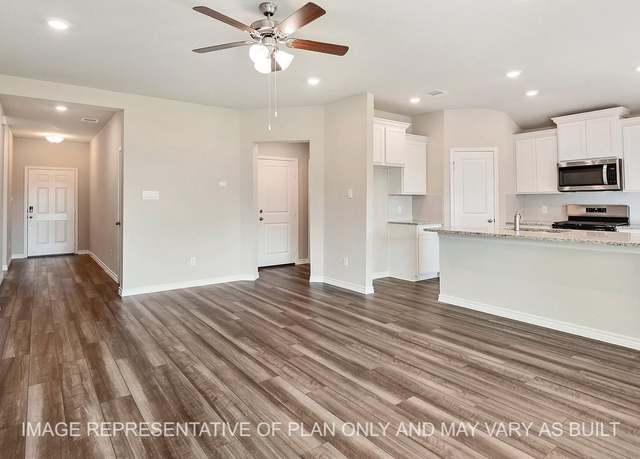 Property at 5315 Kaminsky Ct, Bryan, TX 77807, 3 beds, 2 baths