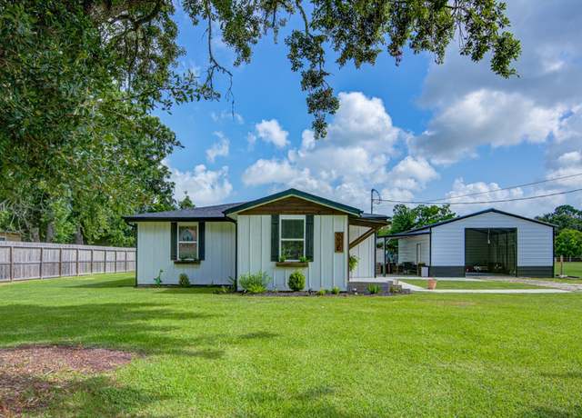 Property at 9930 Jay Rd, Hitchcock, TX 77563, 3 beds, 1 bath