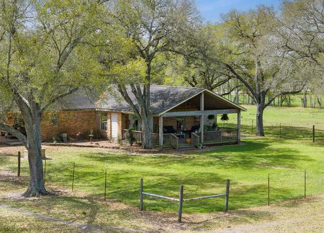 Property at 10626 Buls Rd, East Bernard, TX 77435, 4 beds, 2 baths