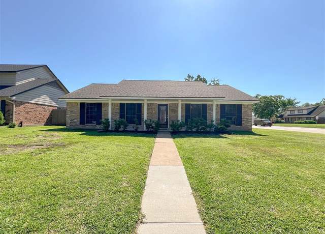 Property at 415 Sevenhampton Ln, Houston, TX 77015, 4 beds, 2 baths