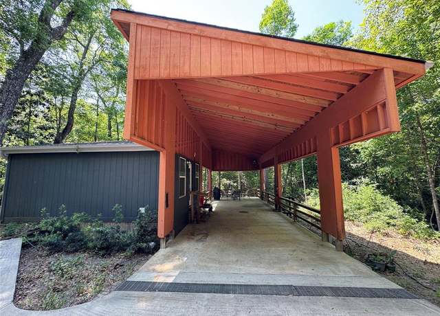 Property at 236 W Peterson Loop, Livingston, TX 77351, 1 bath