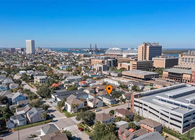 Property at 511 9th St, Galveston, TX 77550, 2 beds, 2 baths