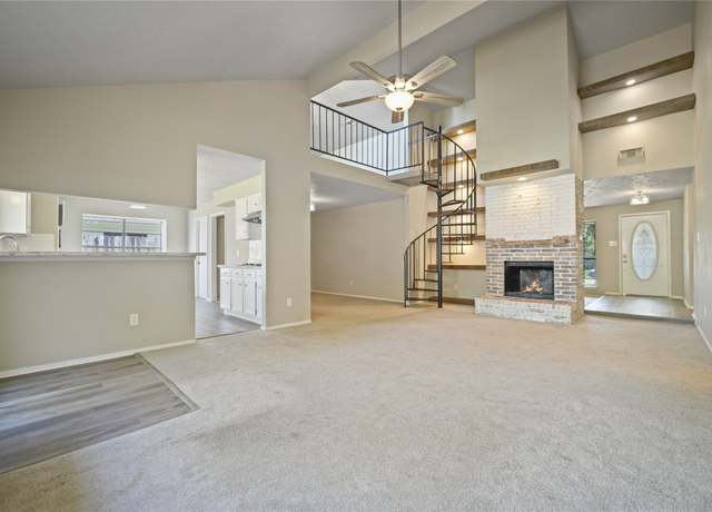 Property at 306 Sparway Ct, Crosby, TX 77532, 3 beds, 2 baths