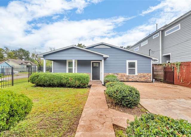 Property at 401 Fenn St, Houston, TX 77018, 3 beds, 2 baths