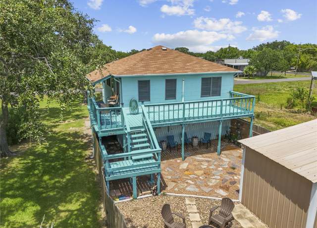 Property at 1617 Avenue J, Dickinson, TX 77539, 1 bed, 1 bath