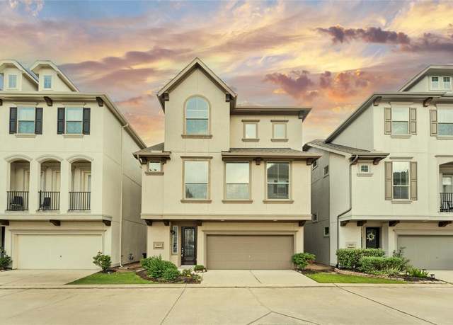 Property at 2013 Royal Landing Dr, Houston, TX 77045, 3 beds, 3.5 baths