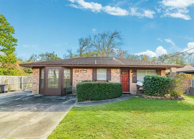 Property at 297 Hargett St, Clute, TX 77531, 2 beds, 1 bath