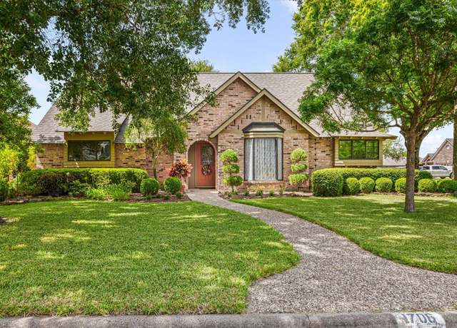 Property at 1706 23rd Ave N, Texas City, TX 77590, 4 beds, 2.5 baths