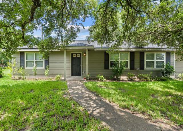 Property at 11707 Old Oaks Ln, Conroe, TX 77385, 3 beds, 1 bath