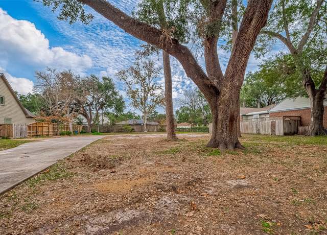 Property at 8606 Westview Dr, Houston, TX 77055
