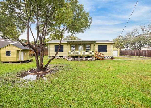 Property at 4722 Palmetto St, Bacliff, TX 77518, 3 beds, 2 baths