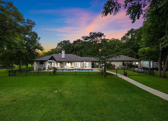 Property at 6910 Bois D Arc Ln, Fulshear, TX 77406, 3 beds, 3.5 baths
