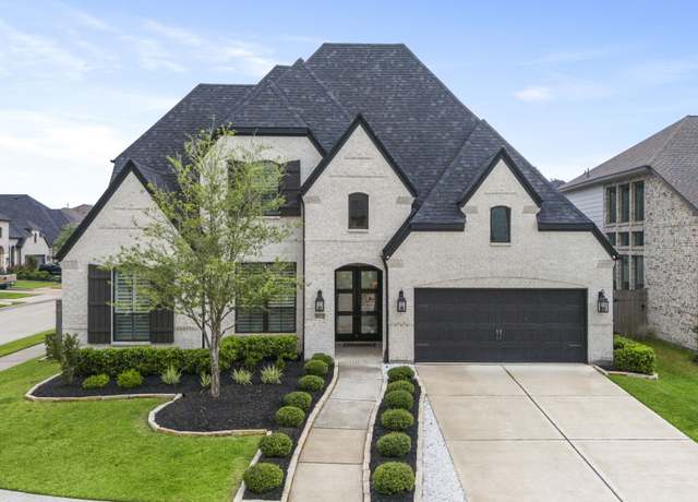 Property at 9022 Meadow Bridge Dr, Missouri City, TX 77459, 5 beds, 5.5 baths