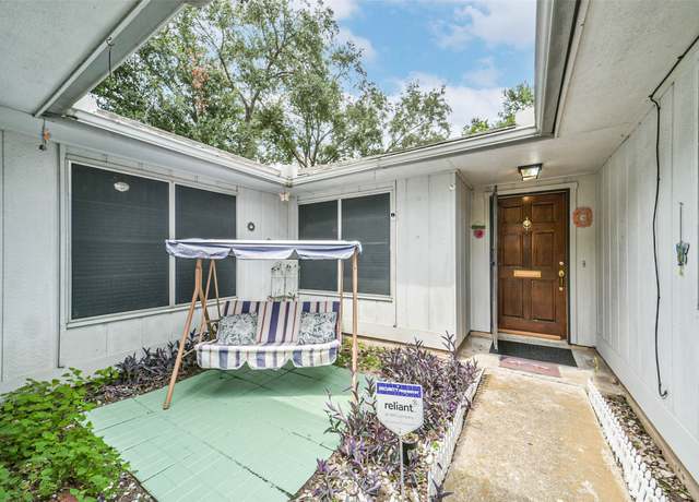 Property at 15806 Crystal Grove Dr, Houston, TX 77082, 3 beds, 2 baths