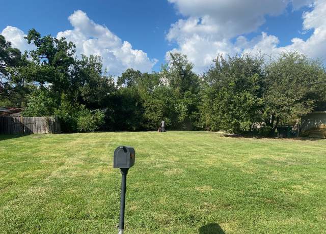 Property at 5902 Indigo St, Houston, TX 77074