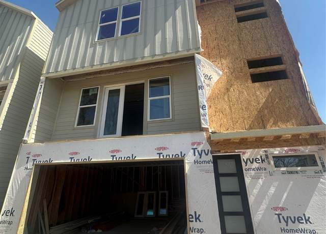Property at 2711 Berry St, Houston, TX 77004, 3 beds, 3.5 baths