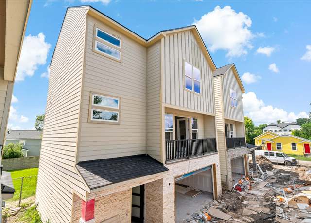 Property at 2711 Berry St, Houston, TX 77004, 3 beds, 3.5 baths
