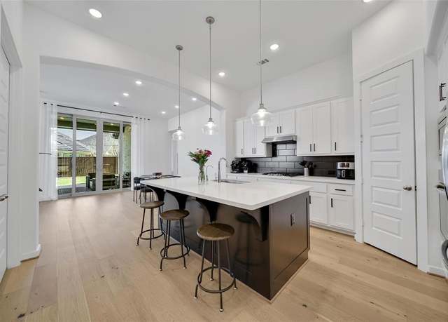 Property at 2702 Country Ln, Katy, TX 77493, 4 beds, 3.5 baths