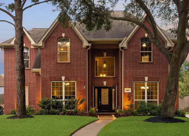 Property at 1611 Barrington Hills Ln, Katy, TX 77450, 5 beds, 3.5 baths