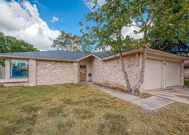 Property at 6035 Woodmancote Dr, Humble, TX 77346, 2 beds, 2 baths