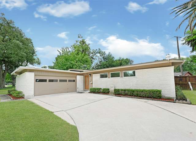 Property at 10226 Carlow Ln, La Porte, TX 77571, 4 beds, 2 baths