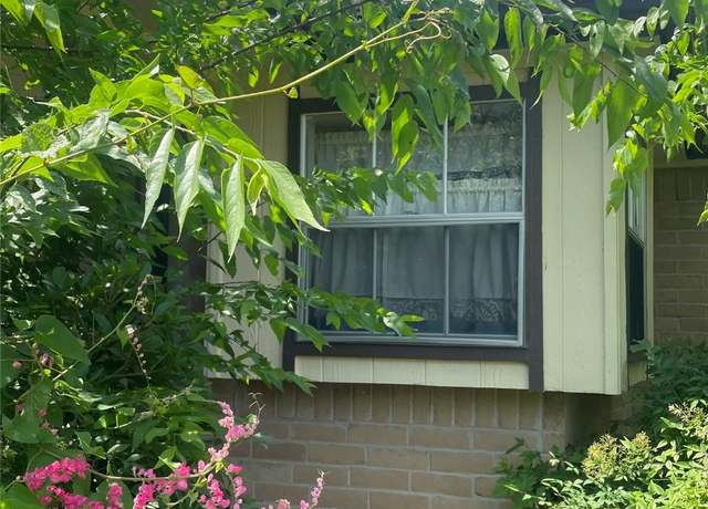 Property at 7407 Wovenwood Lane Ln, Houston, TX 77041, 2 beds, 2 baths