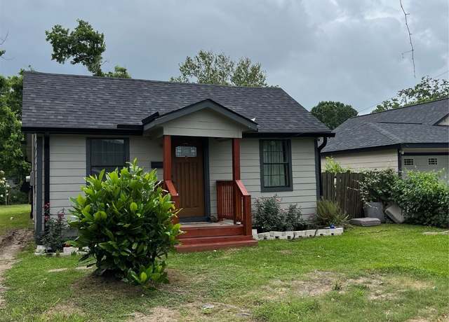 Property at 309 Aycock St, Clute, TX 77531, 2 beds, 1 bath