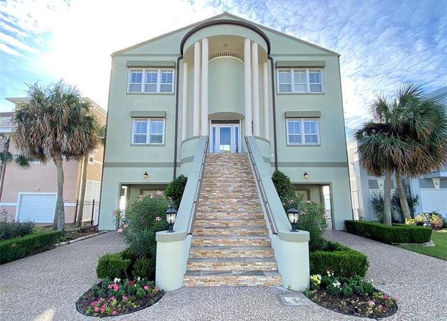 Property at 919 Long Reach Dr, Tiki Island, TX 77554, 3 beds, 2.5 baths