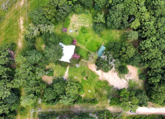 Property at 101 Rocky Ln, Livingston, TX 77351, 3 beds, 2.5 baths