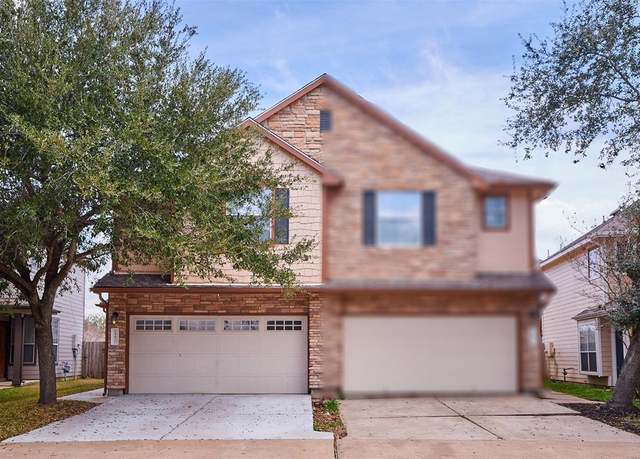 Property at 14421 Birch Knoll Ln, Houston, TX 77047, 3 beds, 2.5 baths