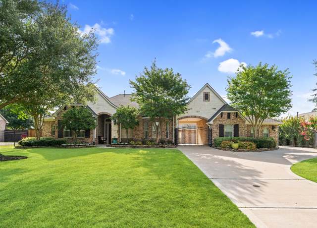 Property at 17806 Lakeside Haven Dr, Cypress, TX 77433, 4 beds, 5 baths