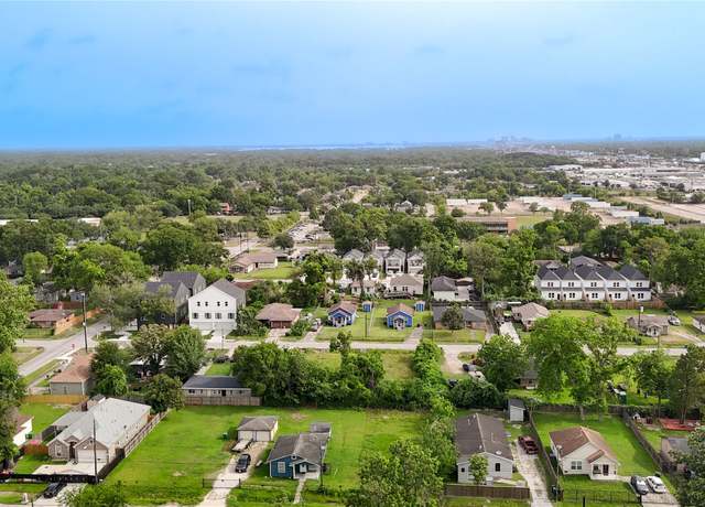 Property at 786 Fair St, Houston, TX 77088
