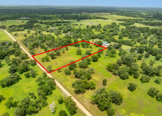 Property at 315B Valley Oaks Dr, Van Vleck, TX 77482