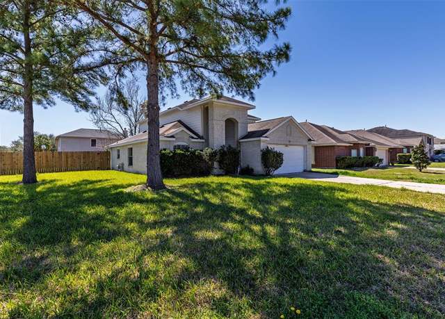 Property at 2103 Laurel Arbor Dr, Houston, TX 77014, 4 beds, 2.5 baths