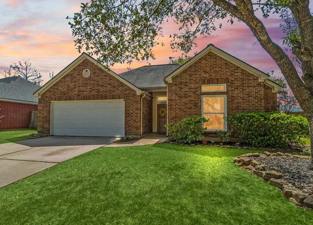 Property at 2008 Northampton Dr, Conroe, TX 77303, 3 beds, 2 baths