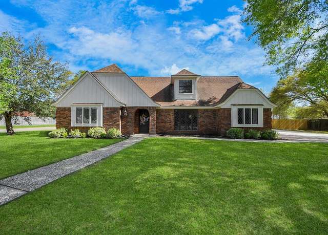 Property at 201 Cliffbrook Ln, Cleveland, TX 77327, 5 beds, 3.5 baths