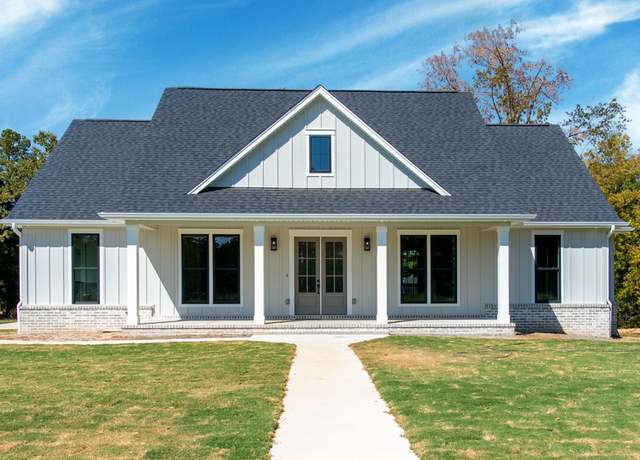 Property at 4935 Ward Bend Rd, Sealy, TX 77474, 3 beds, 2.5 baths